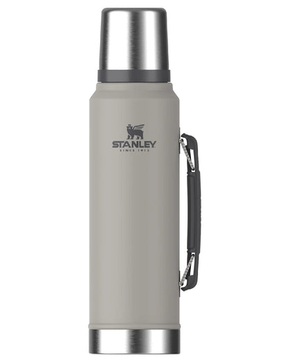 Ash coloured Stanley Classic Legendary  Bottle 1.0L on white background #colour_ash