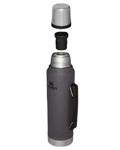 Charcoal coloured Stanley Classic Legendary  Bottle 1.0L on white background #colour_charcoal