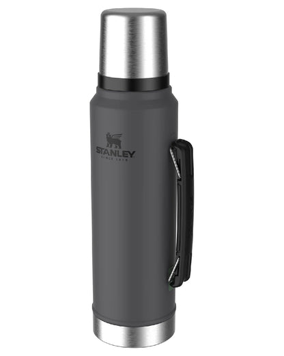 Charcoal coloured Stanley Classic Legendary  Bottle 1.0L on white background #colour_charcoal
