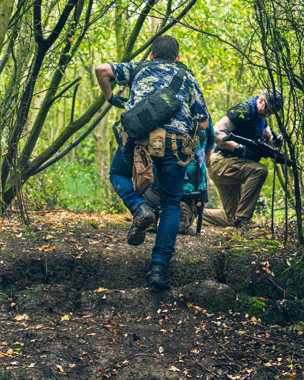 Black Coloured Viper VX Buckle Up Sling Pack on forest background #colour_black