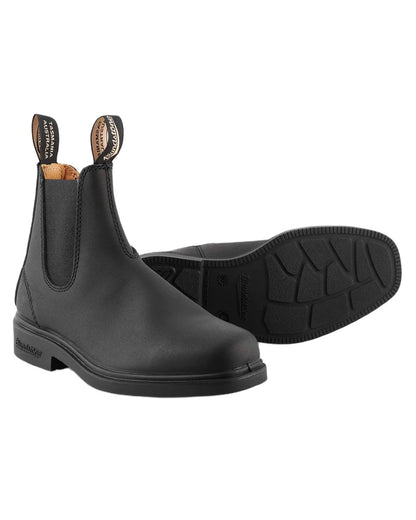 Black Coloured Blundstone 068 Black Leather Chelsea Boots on White Background
#colour_black