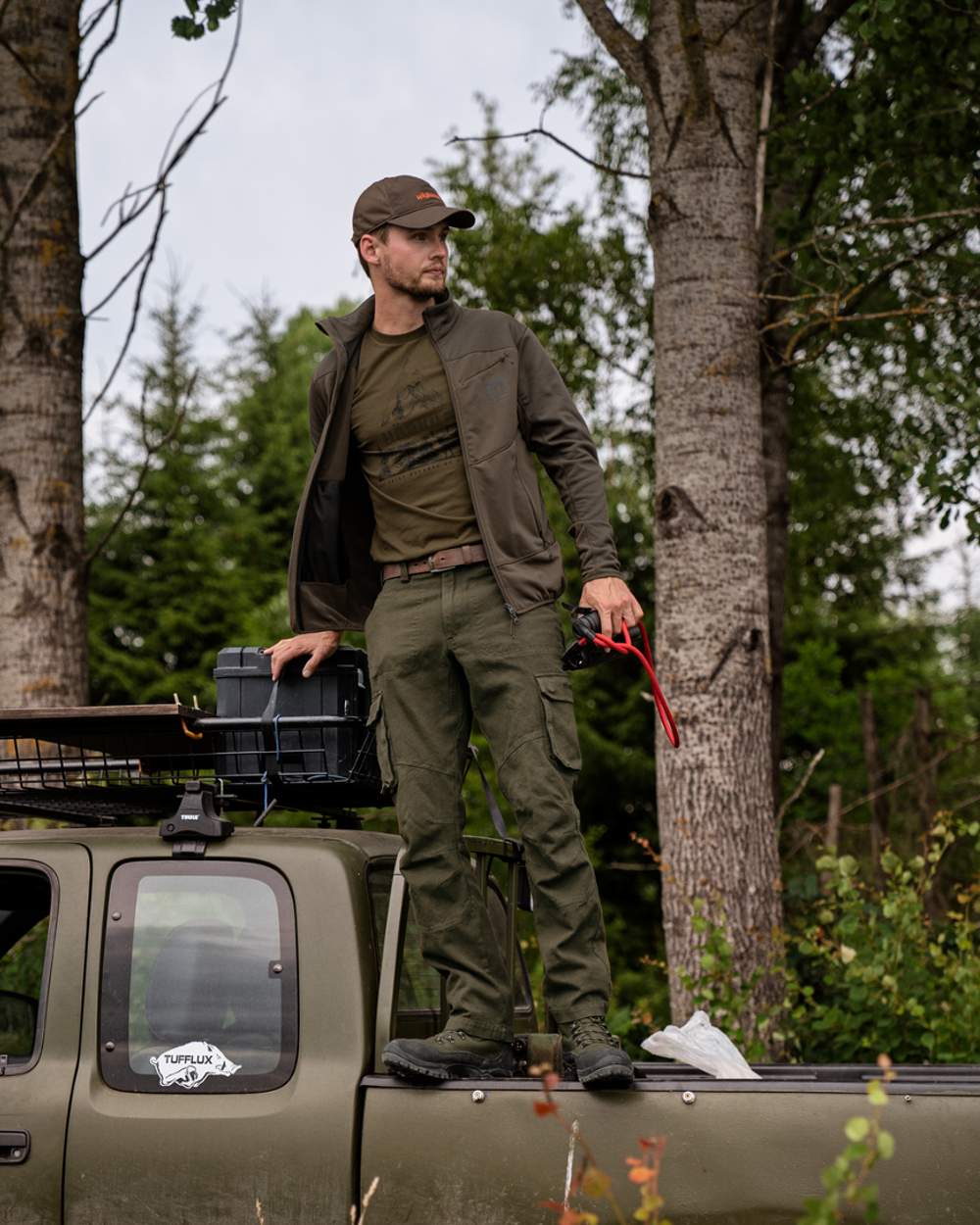 Willow Green Shadow Grey Coloured Harkila Olaf Fleece Jacket on outdoor background #colour_willow-green-shadow-grey