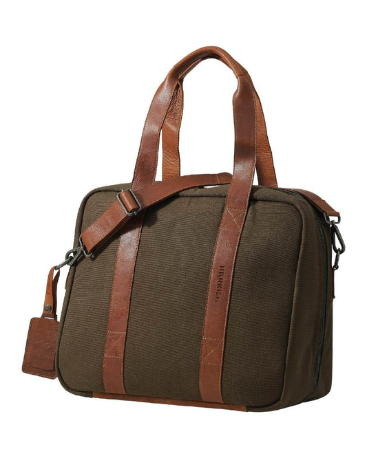 Warm Olive Coloured Harkila Weekend Bag 30L on white background #colour_warm-olive