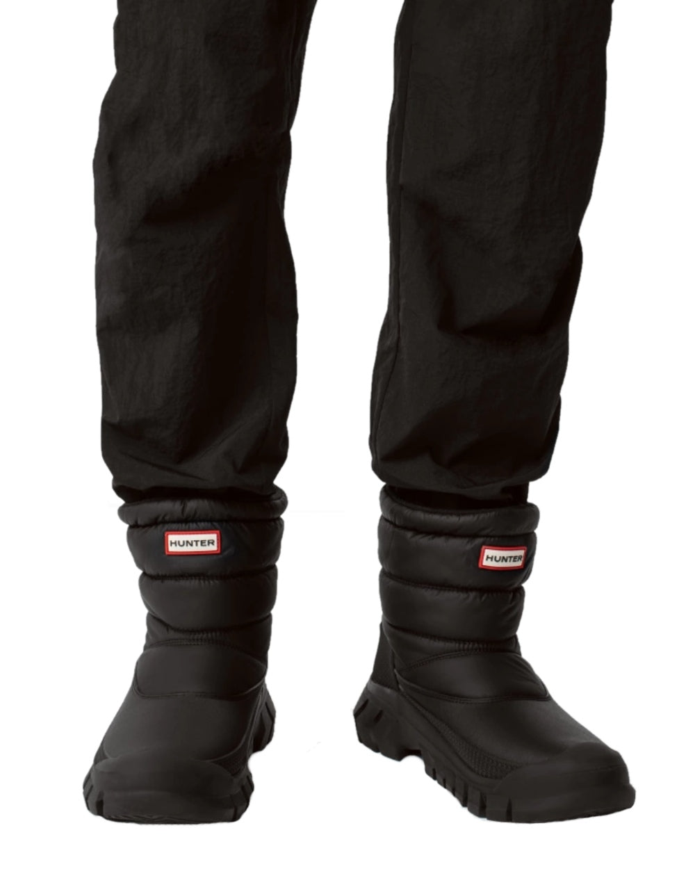 Black Coloured Hunter Mens Intrepid Short Snow Boots on White Background
#colour_black