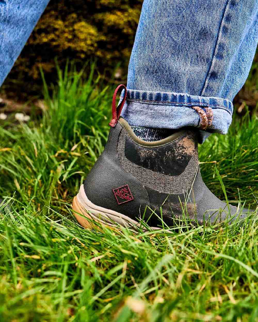 Olive Herringbone Print Coloured Muck Boots Womens Arctic Sport II Ankle Boots on White Background
#colour_olive-herringbone-print