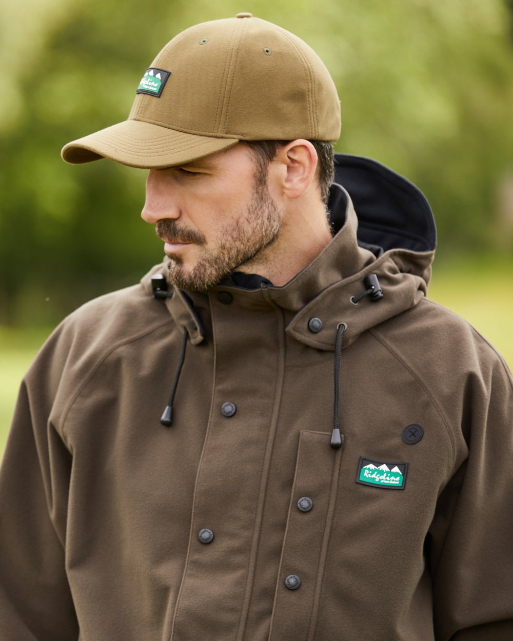 Teak Coloured Ridgeline Monsoon Classic Cap On A Blurry Background #colour_teak